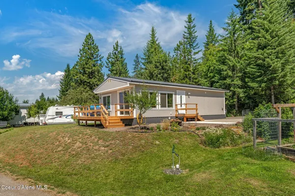 $235,000 | 302 School Street, Unit 15, Hope, ID 83836