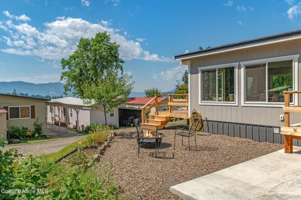 $235,000 | 302 School Street, Unit 15, Hope, ID 83836