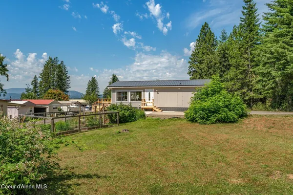 $235,000 | 302 School Street, Unit 15, Hope, ID 83836