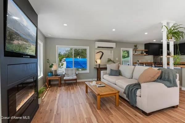 $235,000 | 302 School Street, Unit 15, Hope, ID 83836