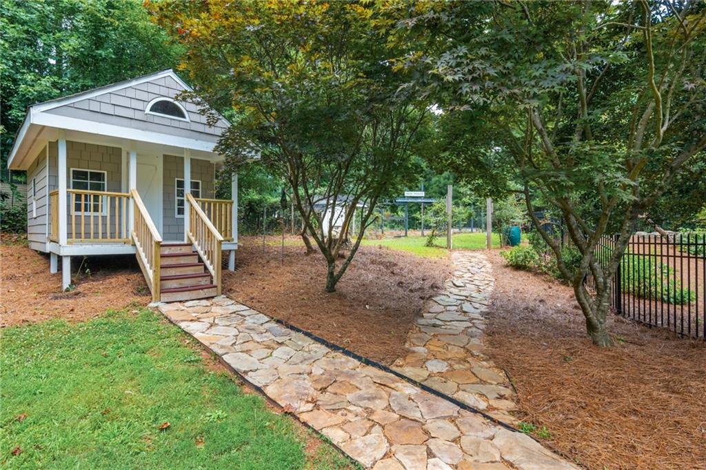 360 Kent Road Roswell, GA 30075 - Photo 89 of 100