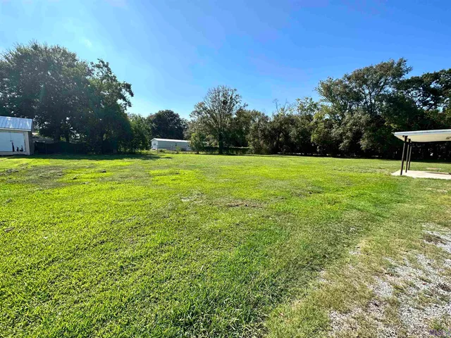 $220,000 | 129 Riverview Drive, Patterson, LA 70392