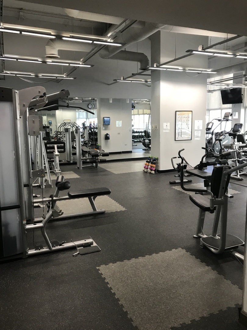 655 West Irving Park Road, Unit 5104 Chicago, IL 60613 - Photo 13 of 14