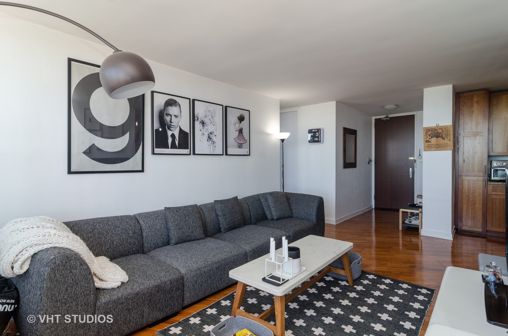 655 West Irving Park Road, Unit 5104 Chicago, IL 60613 - Photo 3 of 14