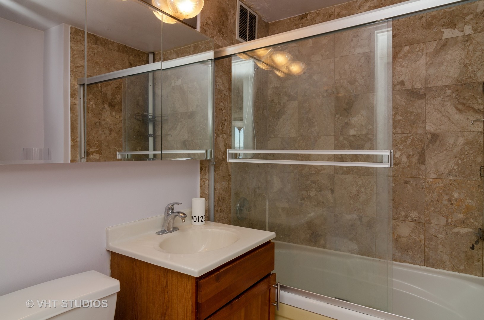 655 West Irving Park Road, Unit 5104 Chicago, IL 60613 - Photo 10 of 14