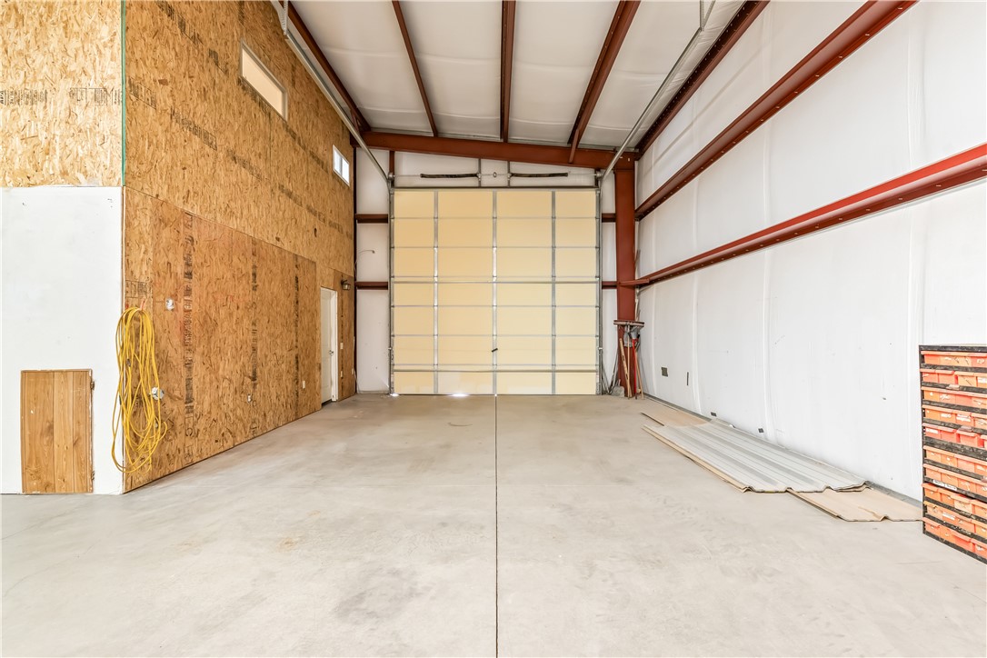1675 Valencia Road Fort Mohave, AZ 86426 - Photo 36 of 60 Garage