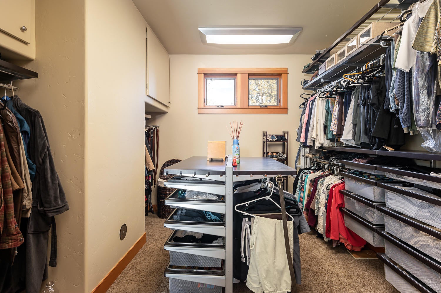 64970 Gerking Market Road Bend, OR 97703 - Photo 33 of 49 64970 Gerking Market - Master_Closet