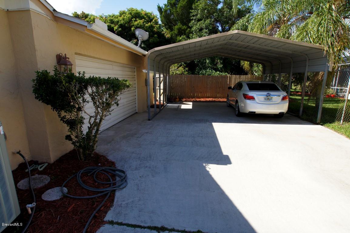 475 Rio Vista Lane Merritt Island, FL 32952 - Photo 12 of 14 Rio Vista 475 - Garage