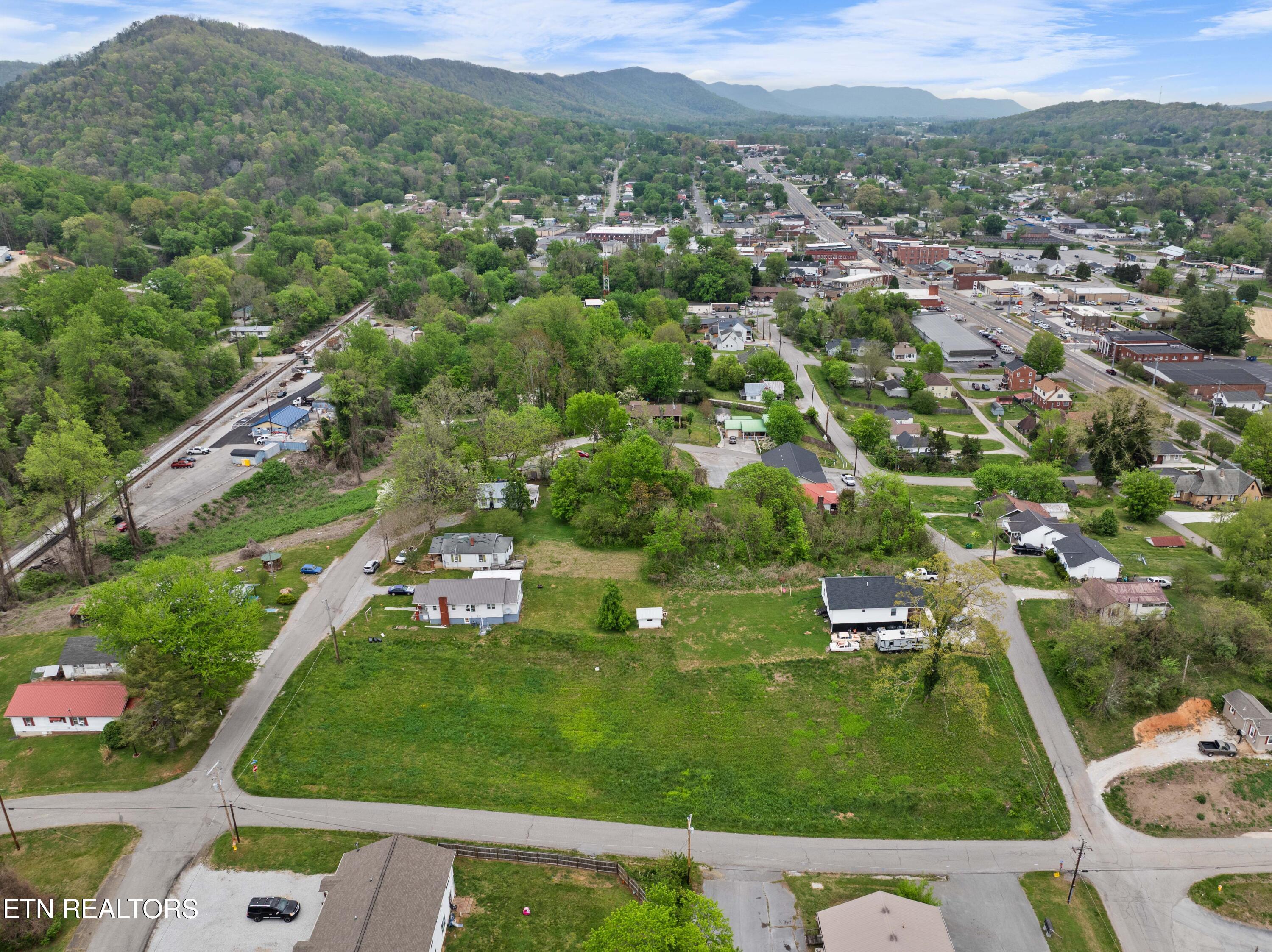 West Prospect Street La Follette, TN 37766 - Photo 11 of 20 DJI_0124