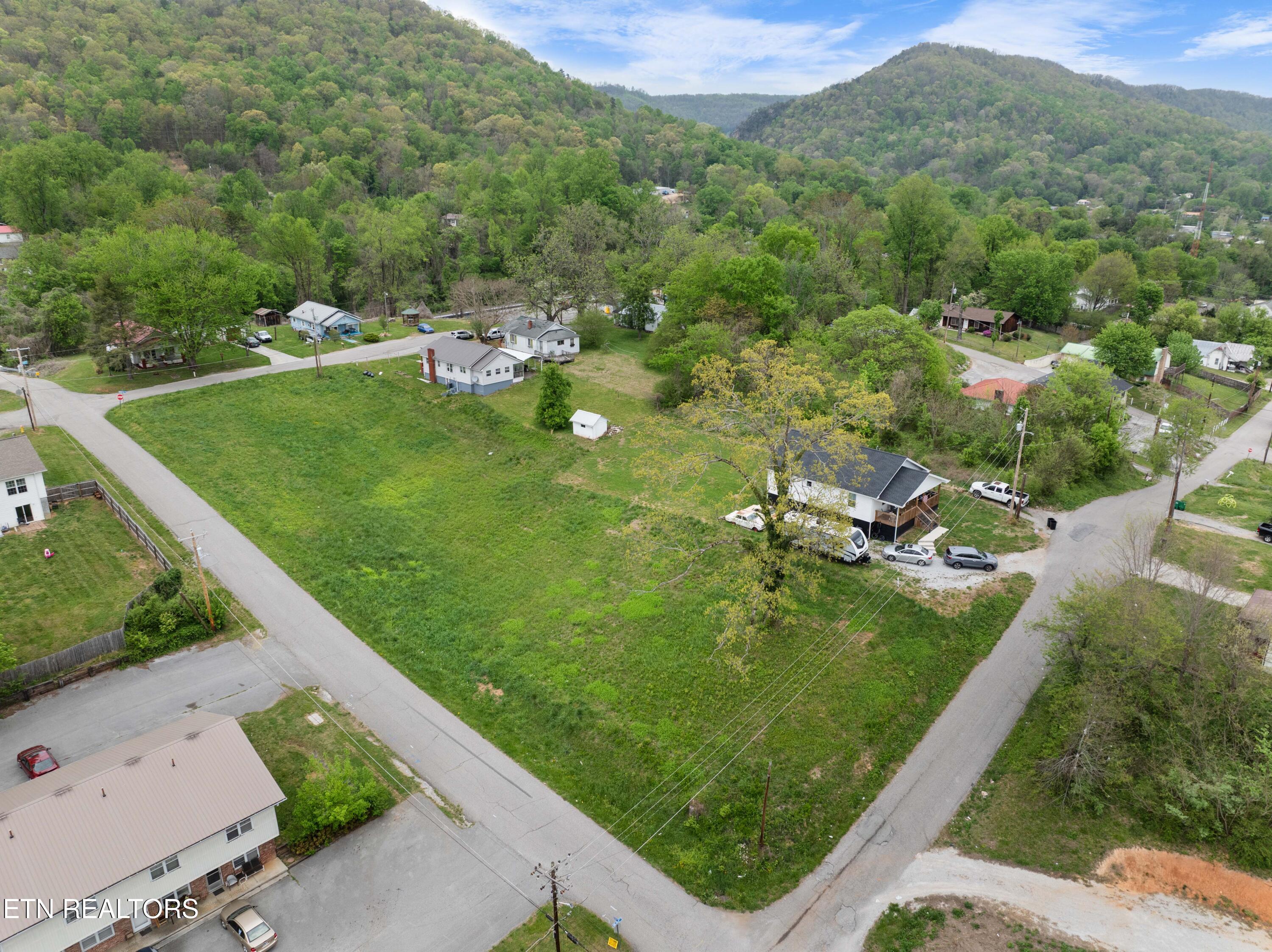 West Prospect Street La Follette, TN 37766 - Photo 10 of 20 DJI_0119