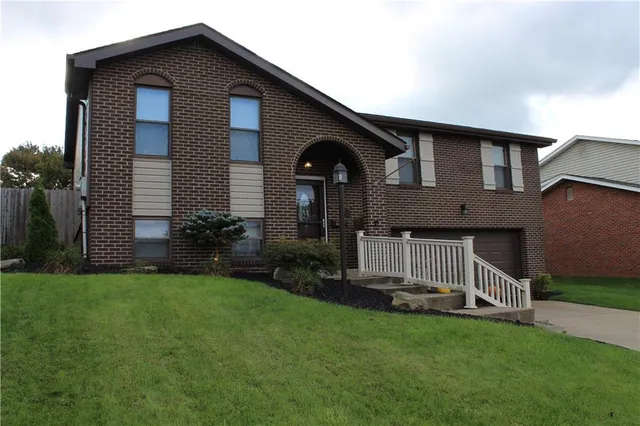 $285,000 | 124 MacBeth Drive, New Kensington, PA 15068