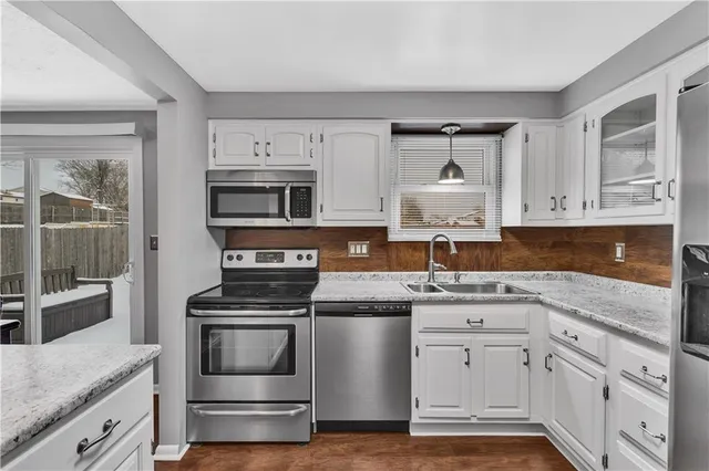 $285,000 | 124 MacBeth Drive, New Kensington, PA 15068