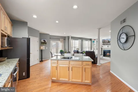 $950,000 | 20413 Peckham Street, Ashburn, VA 20147