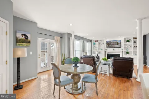 $950,000 | 20413 Peckham Street, Ashburn, VA 20147