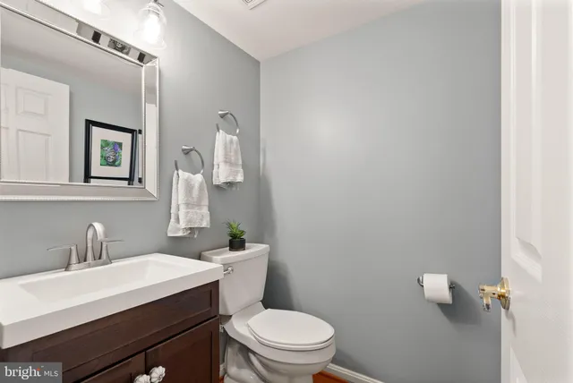 $995,000 | 20413 Peckham Street, Ashburn, VA 20147