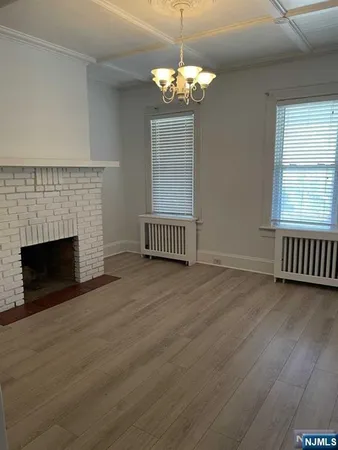 $2,000 | 150 Lincoln Avenue, Unit 1, Hawthorne, NJ 07506
