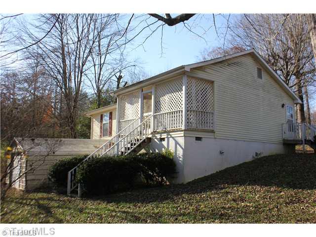 314 North River Ridge Road Jonesville, NC 28642 - Photo 1 of 12 Exterior Front.