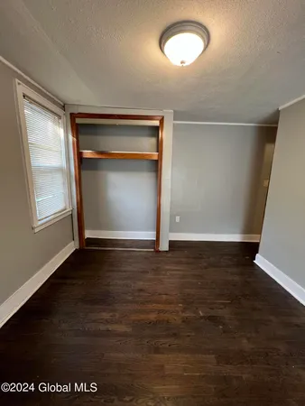 $1,800 | 70 Beverly Avenue, Unit 1, Albany, NY 12206