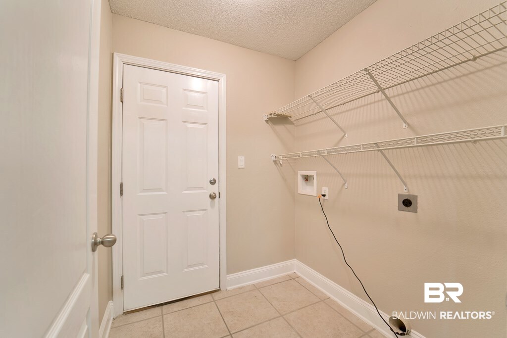 1055 Destin Avenue Foley, AL 36535 - Photo 16 of 26 Laundry Room