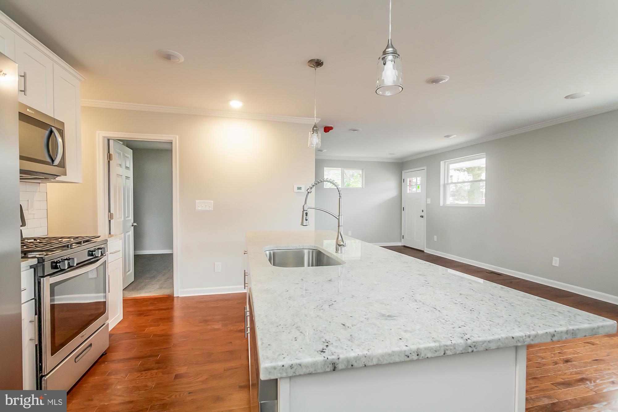 29 Edgemoor Road Lutherville-Timonium, MD 21093 - Photo 3 of 30 Gallery Image 3