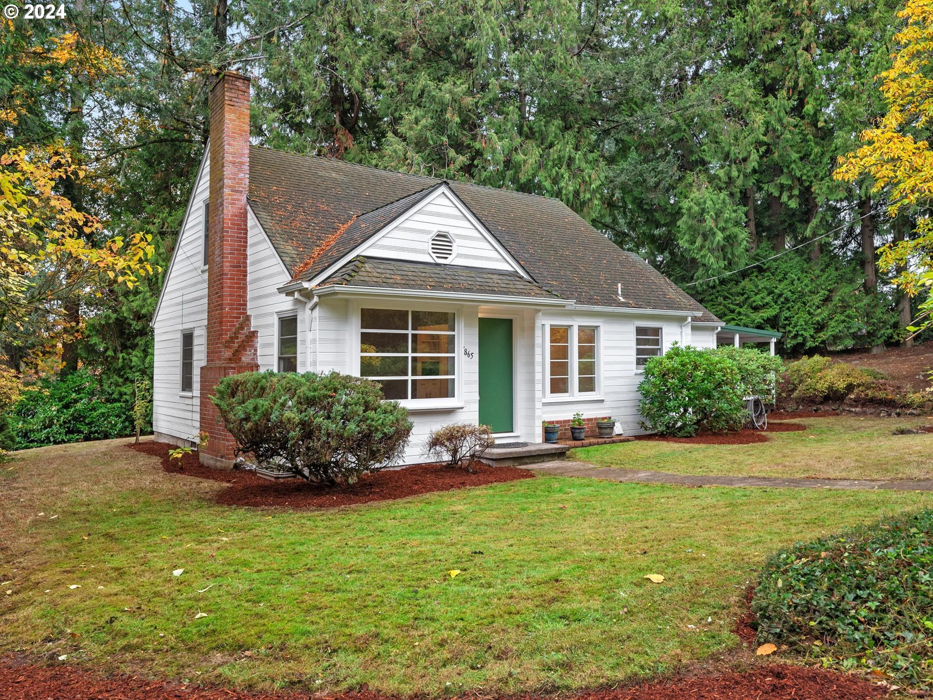 7865 Southwest Walnut Lane Portland, OR 97225 - Photo 2 of 43 Gallery Image 2