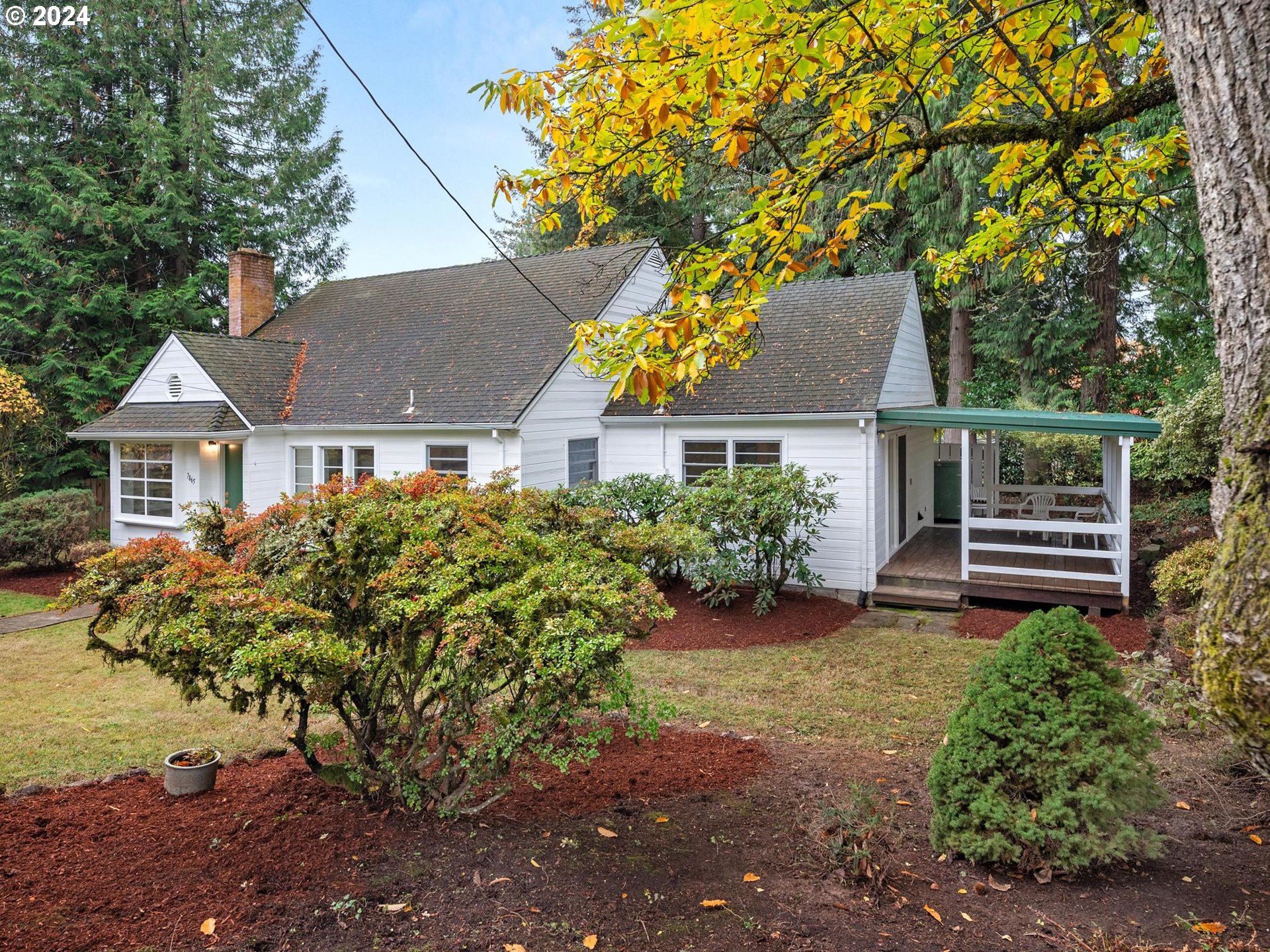 7865 Southwest Walnut Lane Portland, OR 97225 - Photo 4 of 43 Gallery Image 4