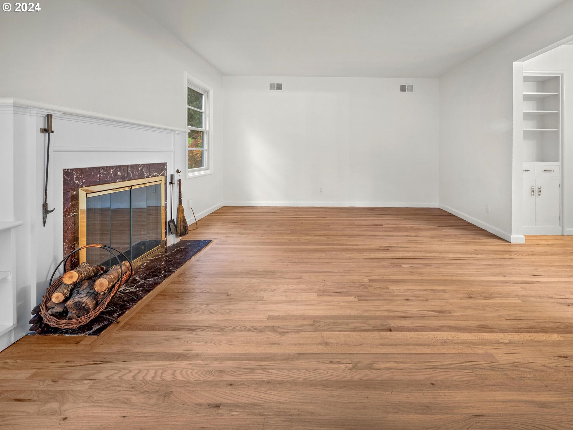 7865 Southwest Walnut Lane Portland, OR 97225 - Photo 8 of 43 Gallery Image 8