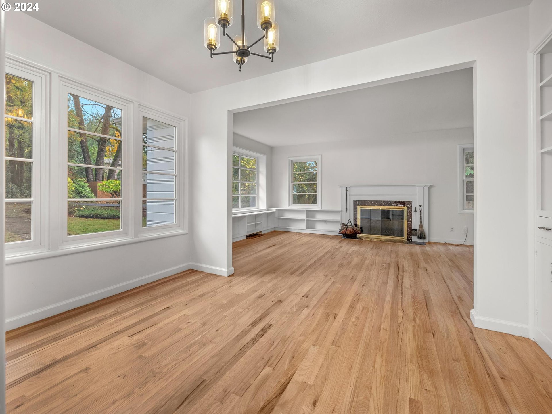 7865 Southwest Walnut Lane Portland, OR 97225 - Photo 9 of 43 Gallery Image 9