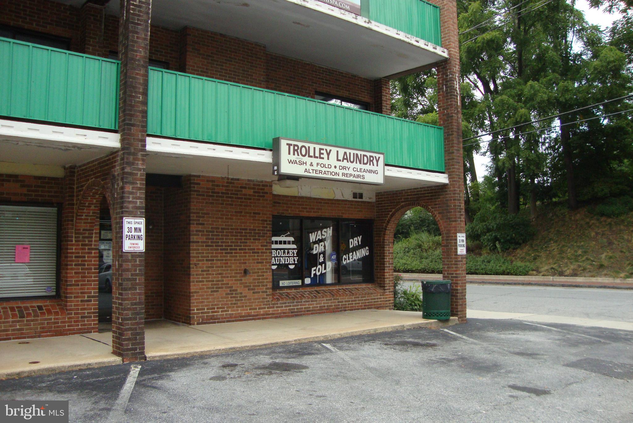 33 Trolley Square Wilmington, DE 19806 - Photo 1 of 9