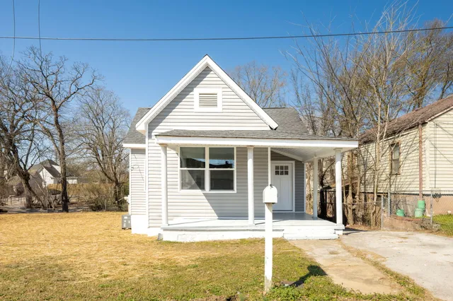 $319,000 | 1003 South Willow Street, Chattanooga, TN 37404
