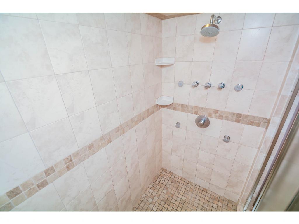 240 Hobbs Road Pelham, NH 03076 - Photo 21 of 35