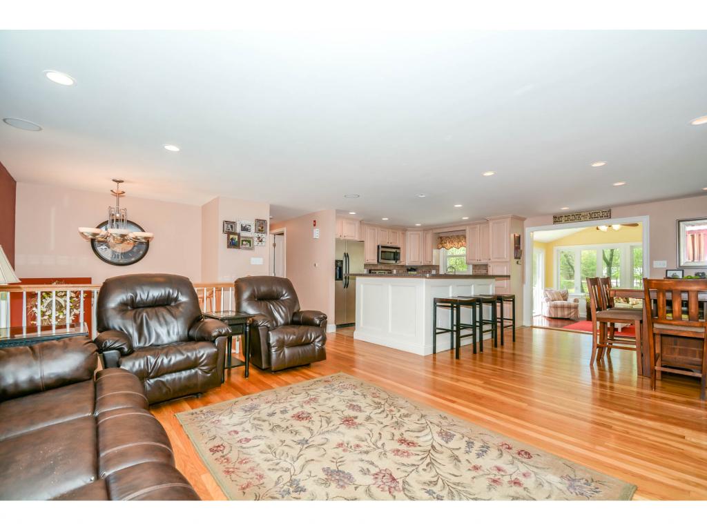 240 Hobbs Road Pelham, NH 03076 - Photo 9 of 35