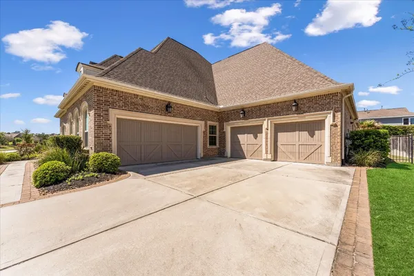 $929,976 | 2051 Bluestem Drive, Conroe, TX 77384