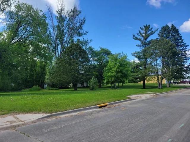 $20,000 | 104 South Frazee Avenue, New York Mills, MN 56567