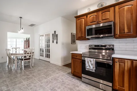 $379,990 | 3382 Nottinghill Drive East, Plainfield, IN 46168