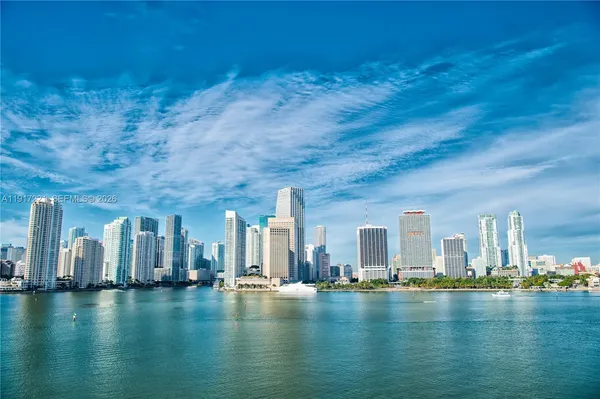 $465,000 | 325 South Biscayne Boulevard, Unit 2918, Miami, FL 33131