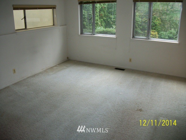 10909 Lake Ridge Drive South Seattle, WA 98178 - Photo 17 of 25