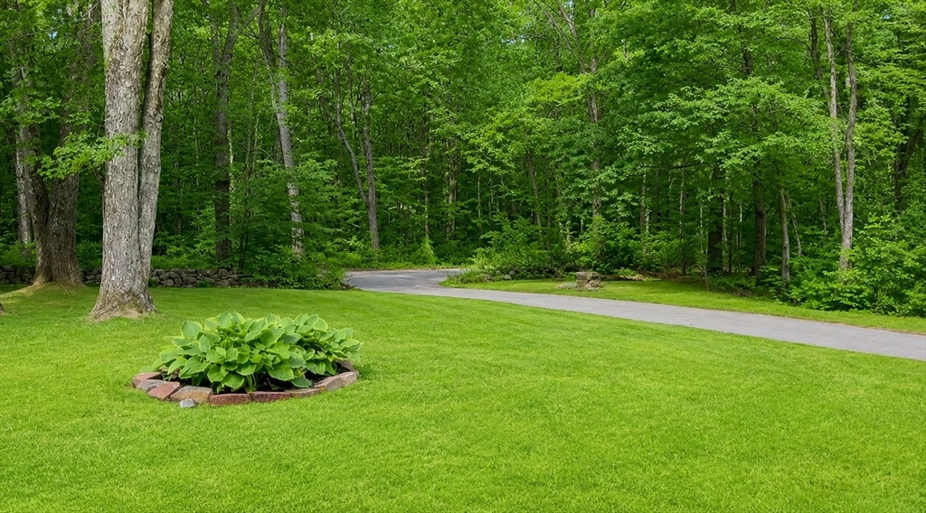 10 Mill Road North Brookfield, MA 01535 - Photo 5 of 31