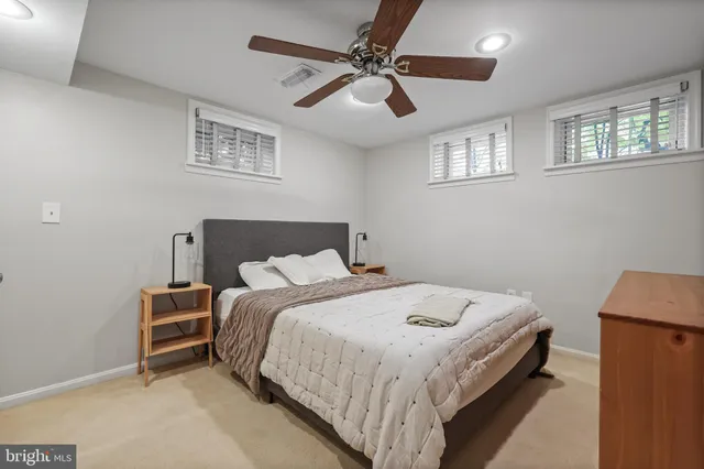 $3,000 | 1233 South Oakcrest Road, Arlington, VA 22202