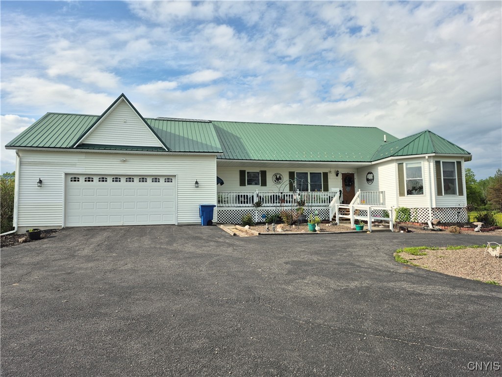 1943 County Rte 12 Hastings, NY 13036 - Photo 4 of 49