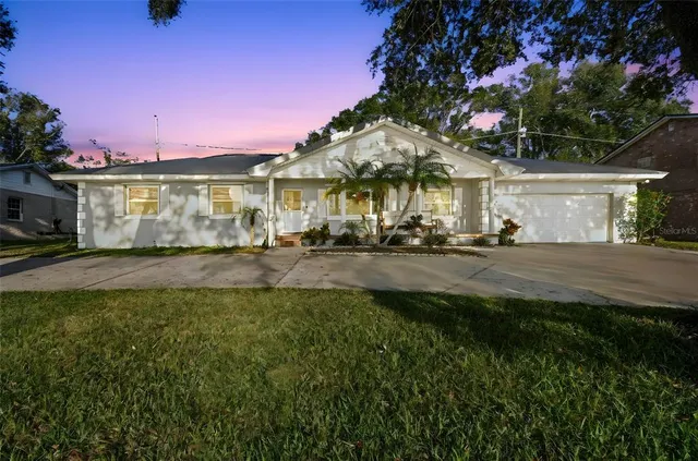 $435,000 | 1222 Lake Ariana Boulevard, Auburndale, FL 33823
