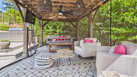 $1,749,000 | 10 Quarry Lake Court, Atlanta, GA 30342