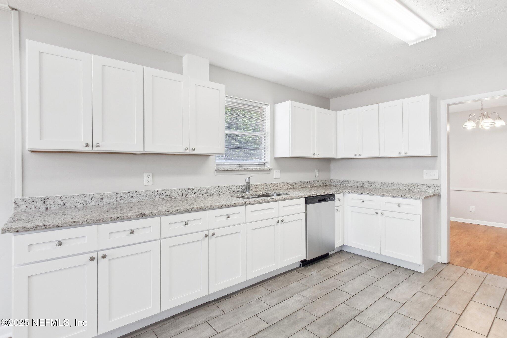 6857 Clifton Forge Road Jacksonville, FL 32277 - Photo 2 of 44 12-web-or-mls-Clifton Forge Rd-26032025-