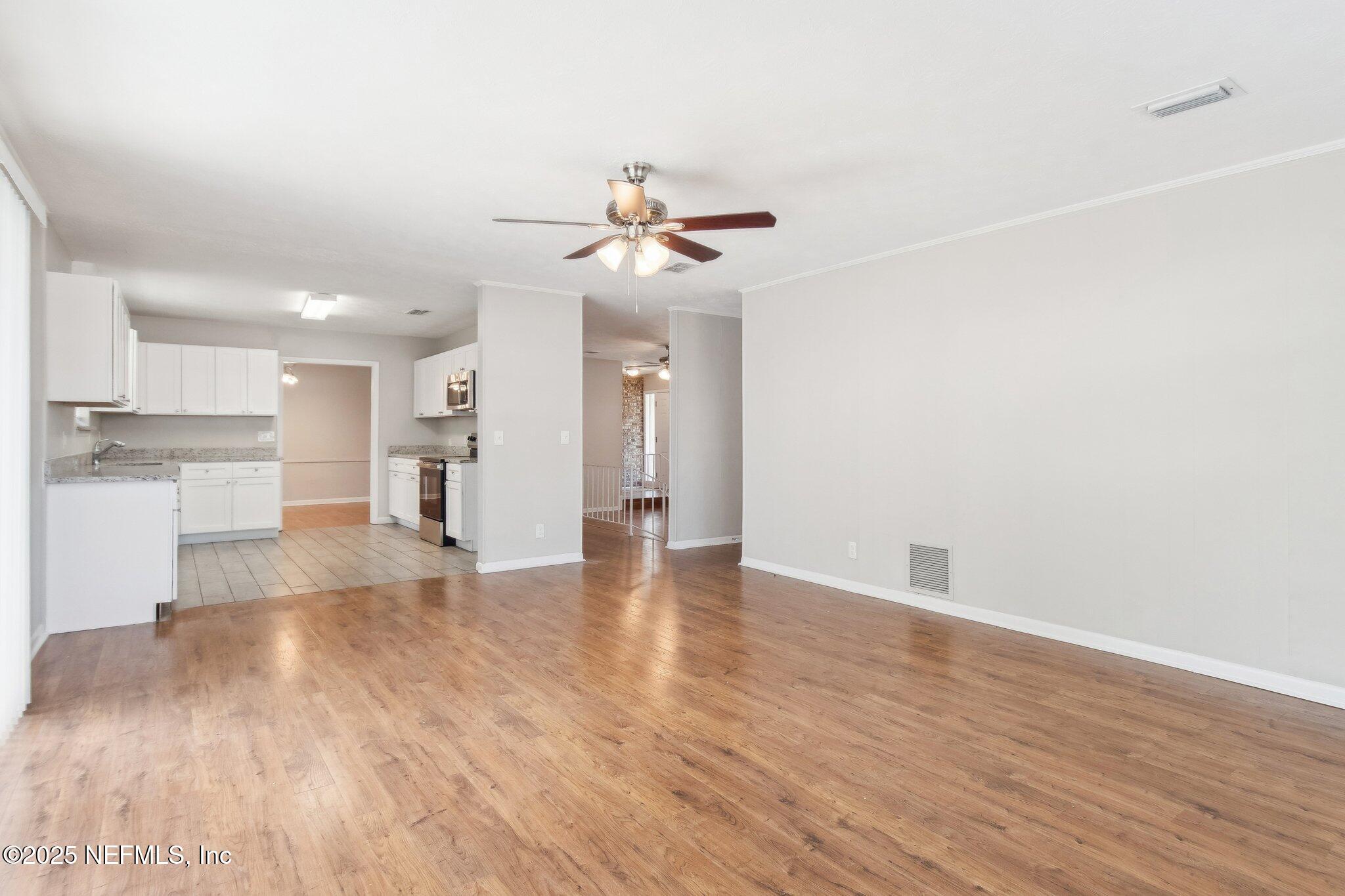 6857 Clifton Forge Road Jacksonville, FL 32277 - Photo 6 of 44 7-web-or-mls-Clifton Forge Rd-26032025-0