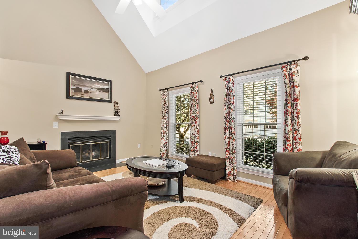 7907 Gambrill Court Springfield, VA 22153 - Photo 6 of 36 Gallery Image 6