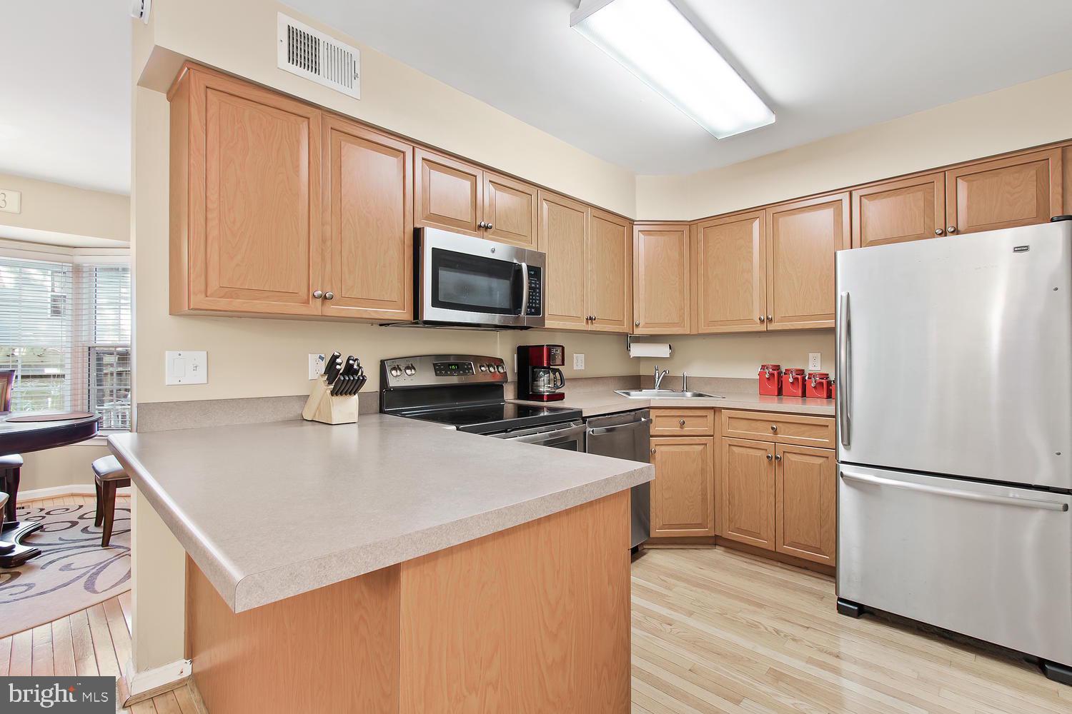 7907 Gambrill Court Springfield, VA 22153 - Photo 10 of 36 Gallery Image 10