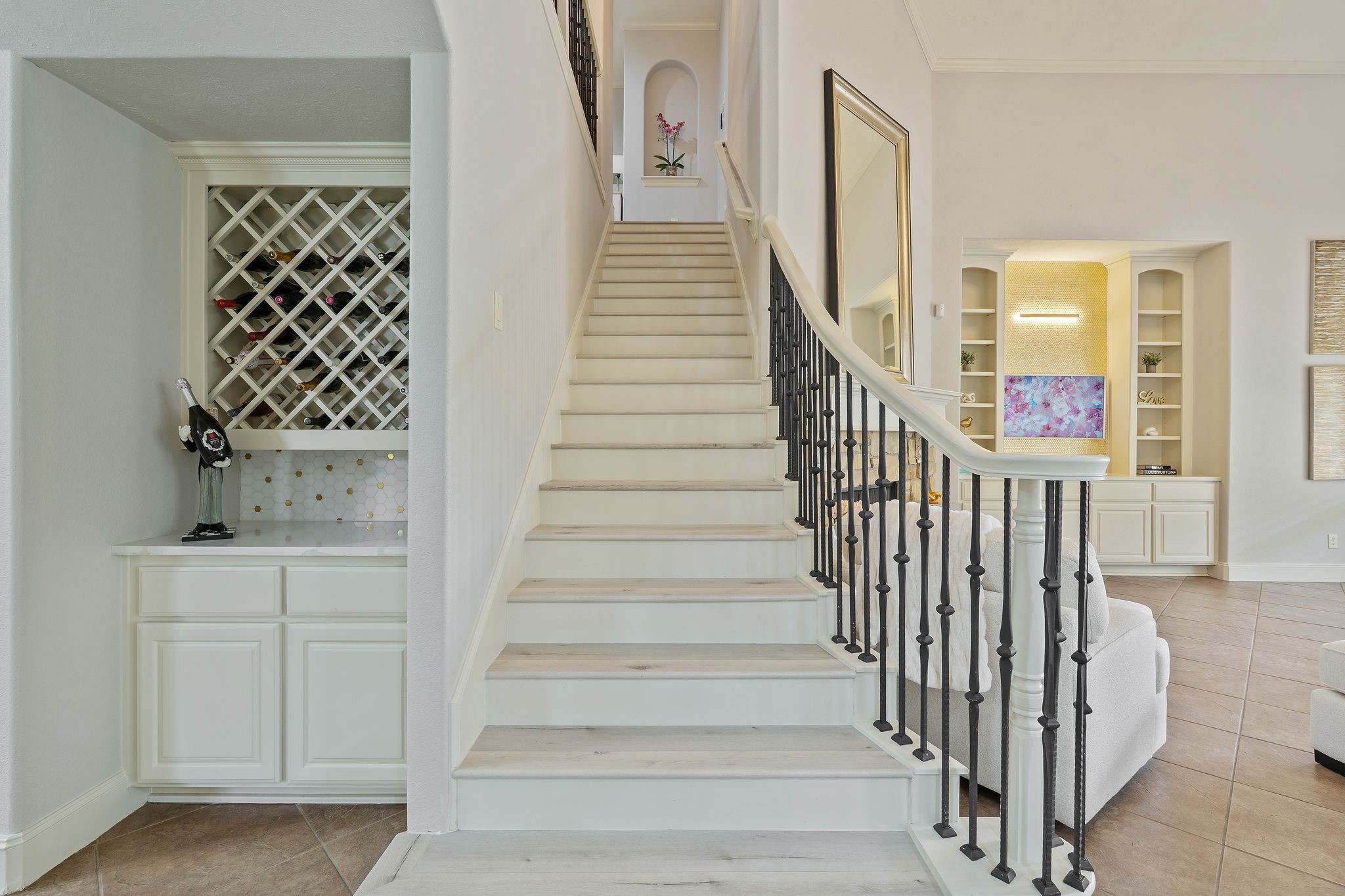 7603 Hogan Bridge Court Spring, TX 77389 - Photo 16 of 49 a view of entryway and hall with wooden floor