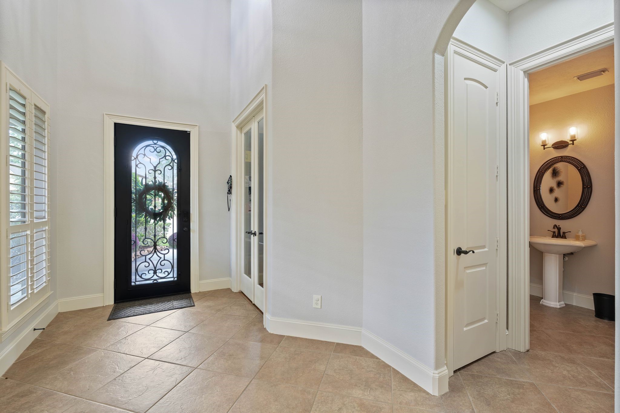 7603 Hogan Bridge Court Spring, TX 77389 - Photo 8 of 49 a view of an entryway with a door