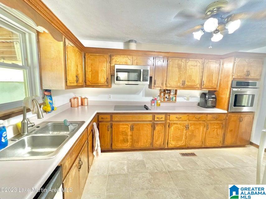 544 Pine Grove Road Sylacauga, AL 35150 - Photo 10 of 32