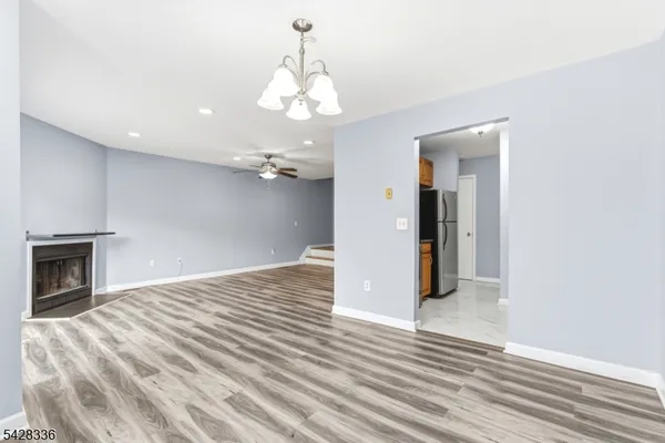 $2,000 | 212 Village Commons, Flemington, NJ 08822